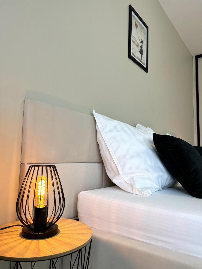 Cozy Stay Apartment Trencin Bagian luar foto