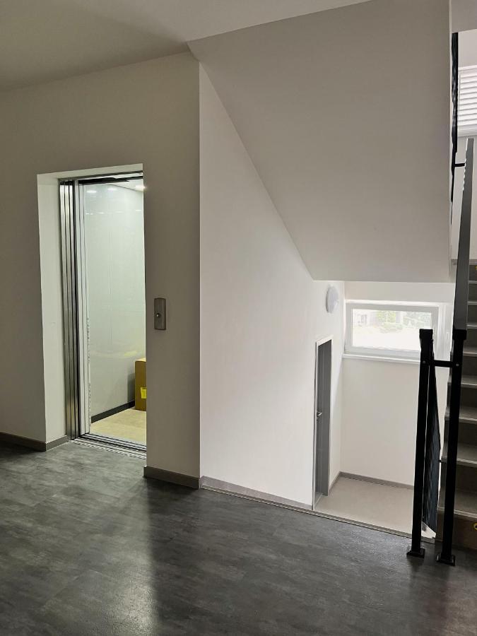 Cozy Stay Apartment Trencin Bagian luar foto