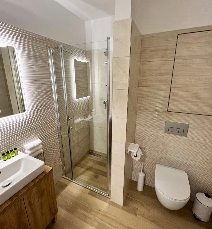 Cozy Stay Apartment Trencin Bagian luar foto