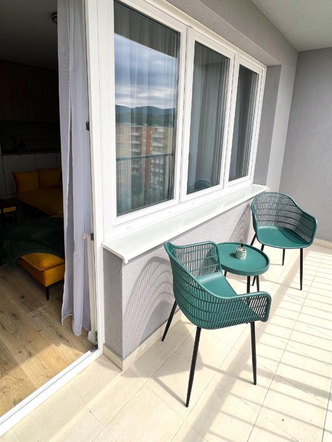 Cozy Stay Apartment Trencin Bagian luar foto