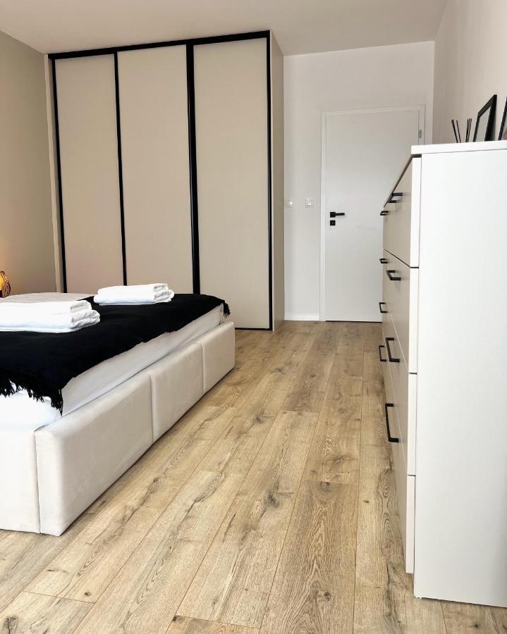 Cozy Stay Apartment Trencin Bagian luar foto