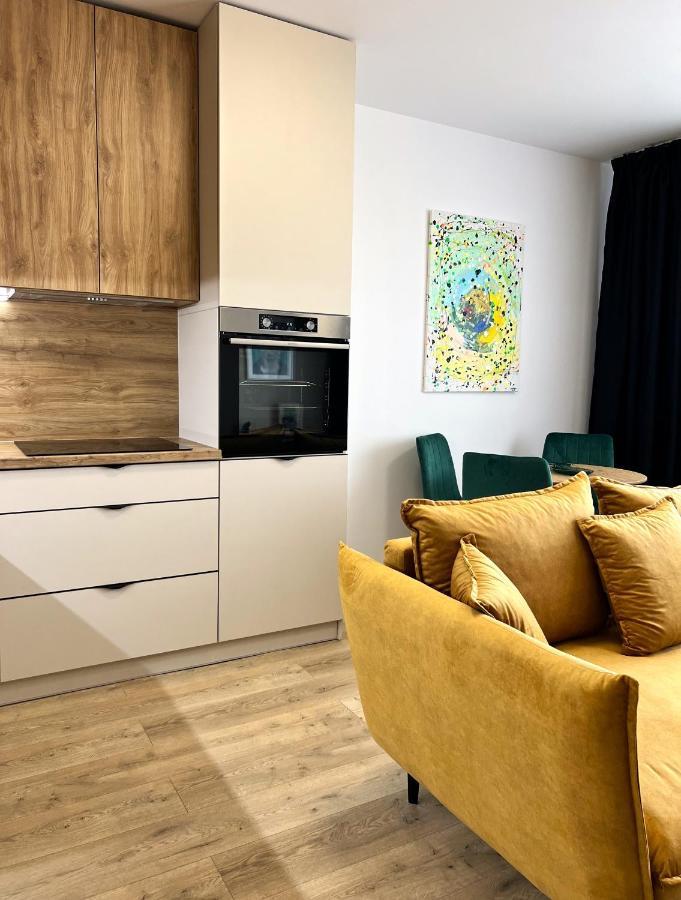 Cozy Stay Apartment Trencin Bagian luar foto